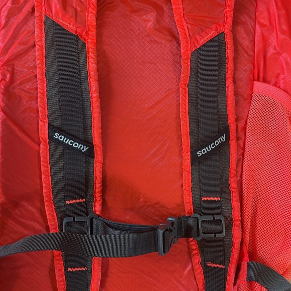 Saucony Speed of Lite Run Pack Backpack - Picture 8 of 8